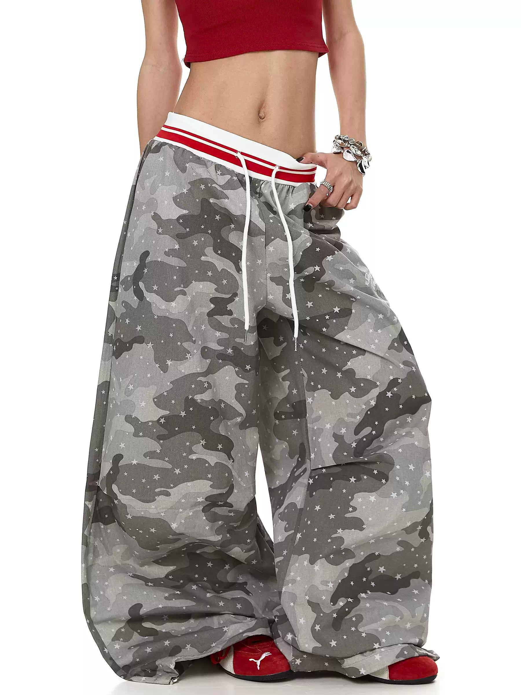 Unisex Amerikan Tarzı Yıldız Baskılı Kamuflaj Desenli Bol Kesim Geniş Paça Kargo Pantolon