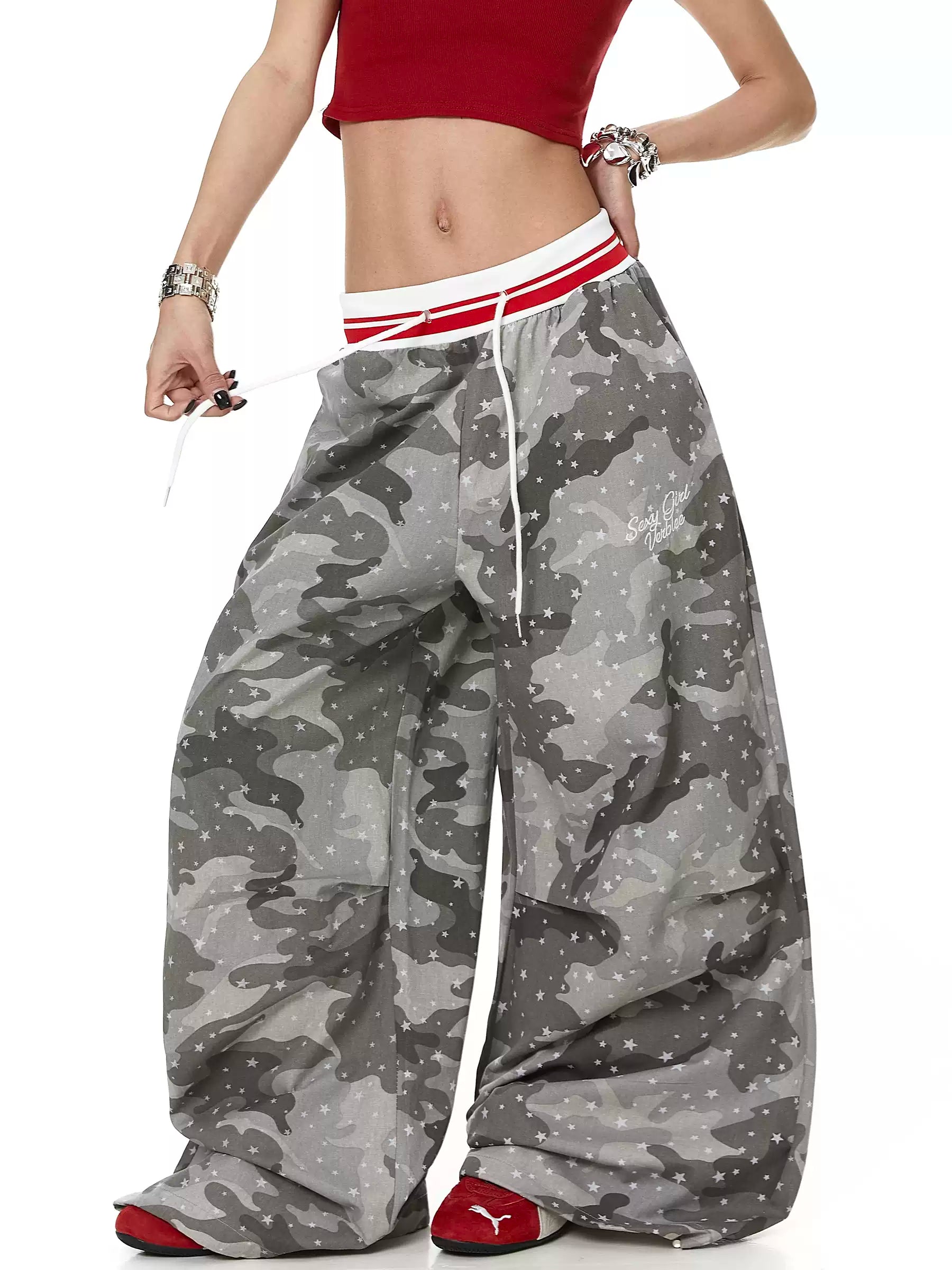 Unisex Amerikan Tarzı Yıldız Baskılı Kamuflaj Desenli Bol Kesim Geniş Paça Kargo Pantolon
