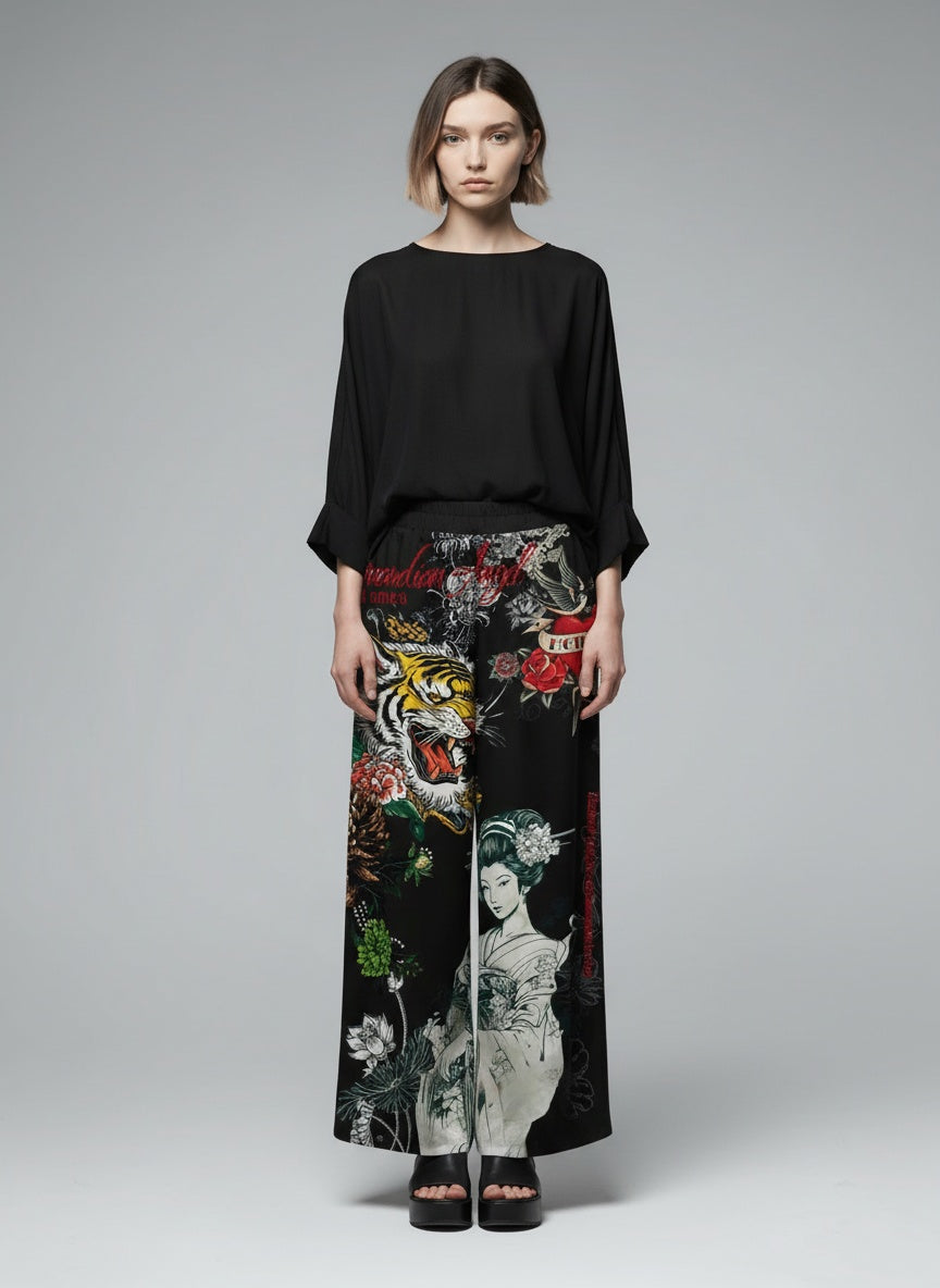 Dynasty Script Baggy Sweatpants - LABELLAROSSA