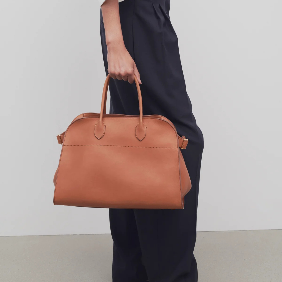 Premium Margaux Genuine Leather Handbag: Spacious, Timeless Style for Everyday Elegance