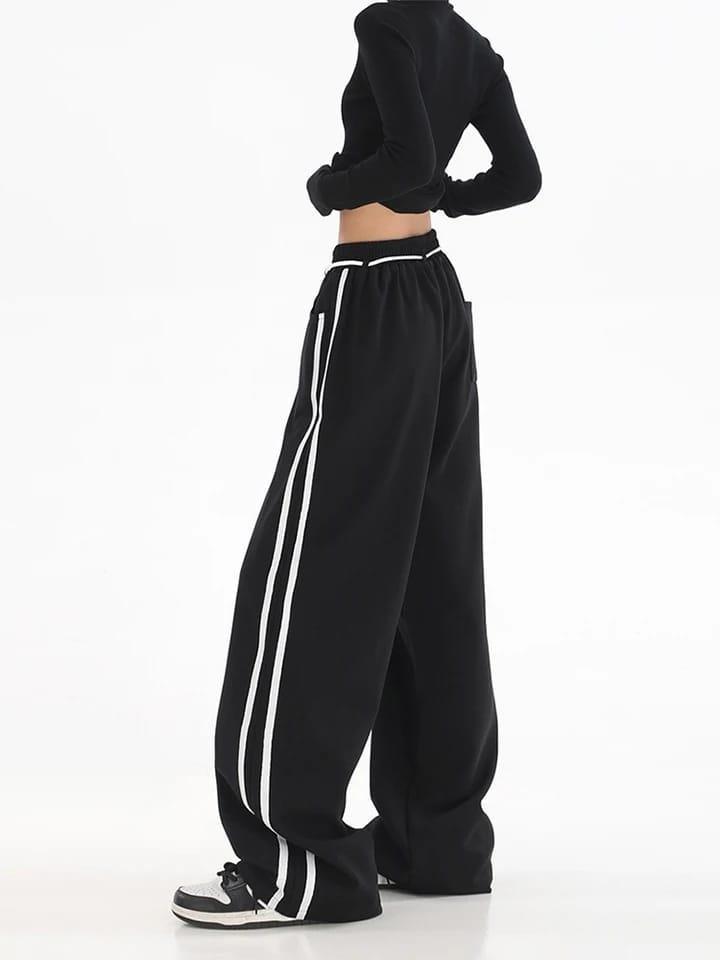 Cyber-Era Baggy Sweatpants - LABELLAROSSA